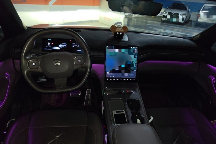 Used Nio ES7 2022 75 kWh Center Console
