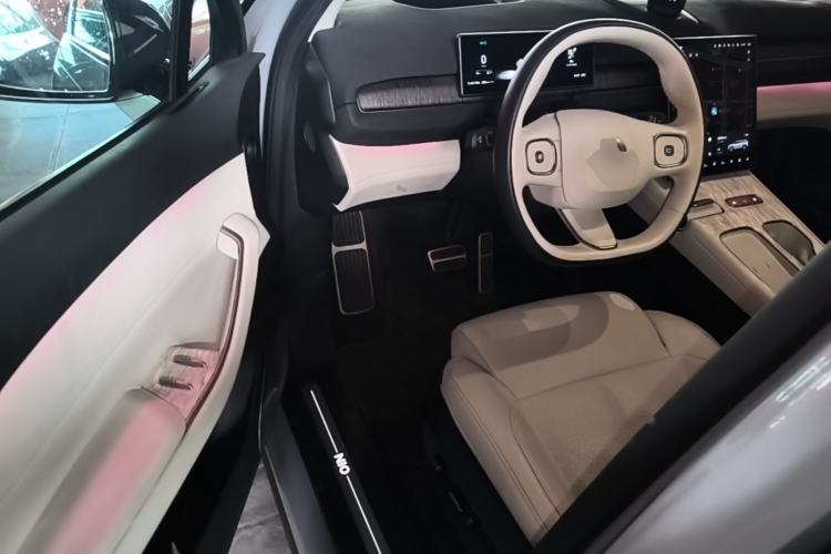 Used Nio ES7 2022 75 kWh Driver Seat