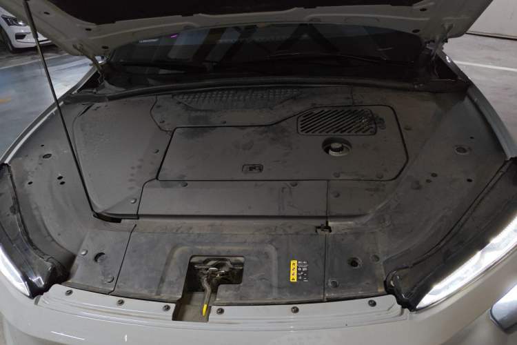 Used Nio ES7 2022 75 kWh Engine Bay