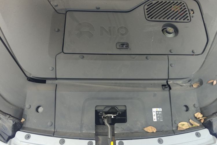 Used Nio ES7 2022 75 kWh Engine Bay