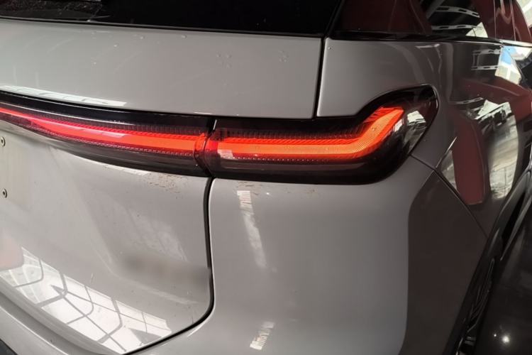 Used Nio ES7 2022 75 kWh Exterior 1
