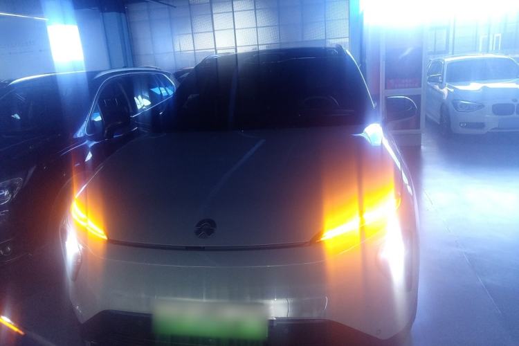 Used Nio ES7 2022 75 kWh Exterior 1