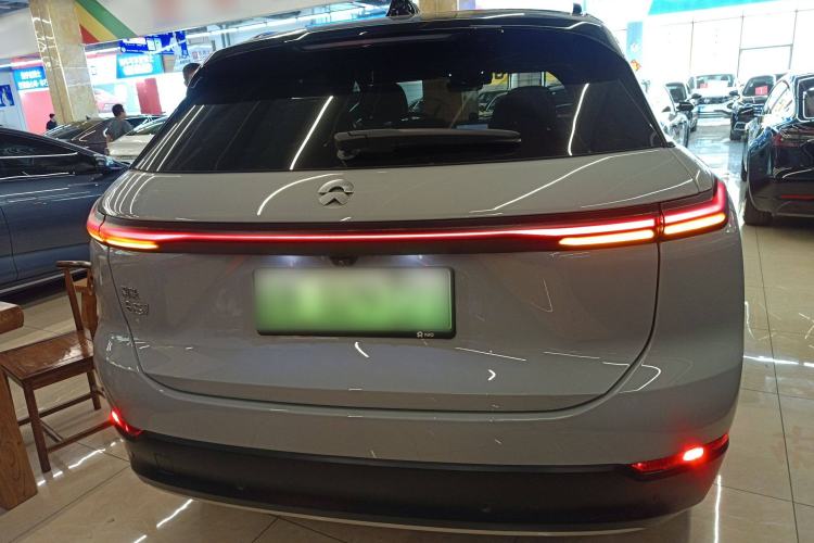 Used Nio ES7 2022 75 kWh Exterior 4