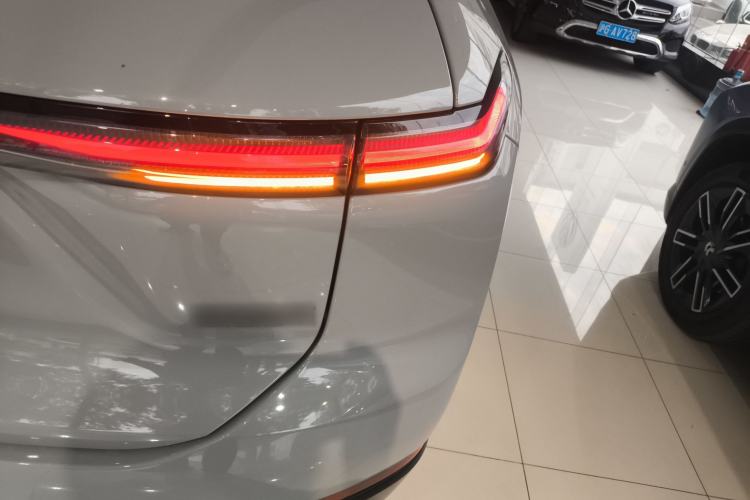 Used Nio ES7 2022 75 kWh Exterior 6