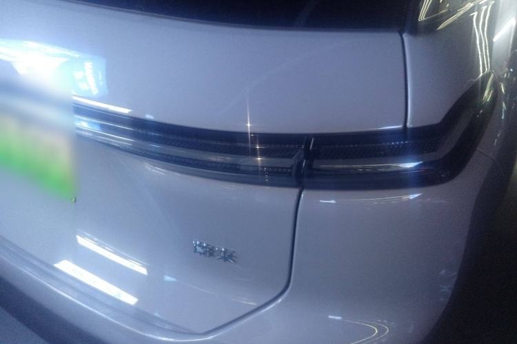 Used Nio ES7 2022 75 kWh Exterior 6