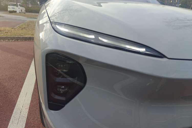 Used Nio ES7 2022 75 kWh Exterior 6