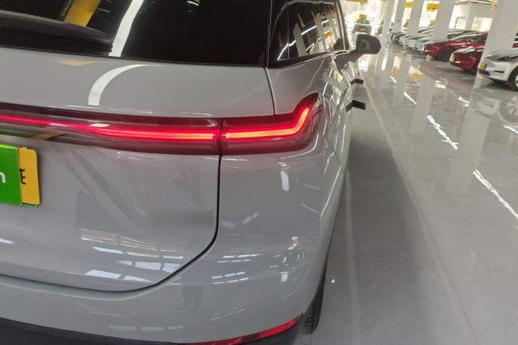Used Nio ES7 2022 75 kWh Exterior 6
