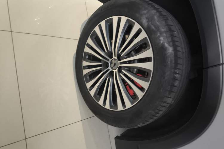 Used Nio ES7 2022 75 kWh Exterior 8