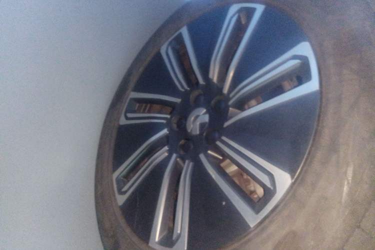 Used Nio ES7 2022 75 kWh Exterior 8