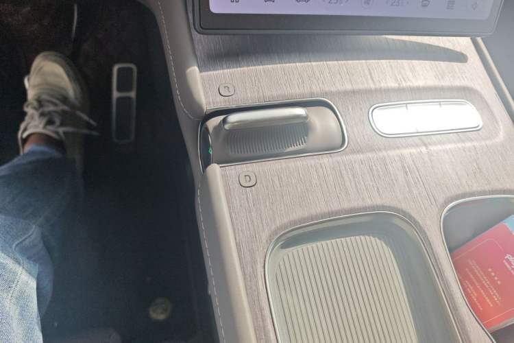 Used Nio ES7 2022 100kWh First Edition Gear Lever