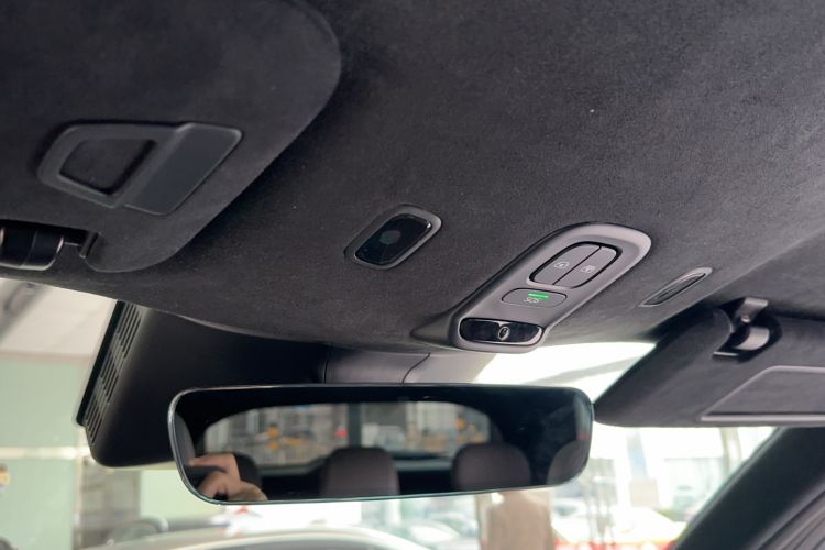 Used Nio ES7 2022 75 kWh Headliner
