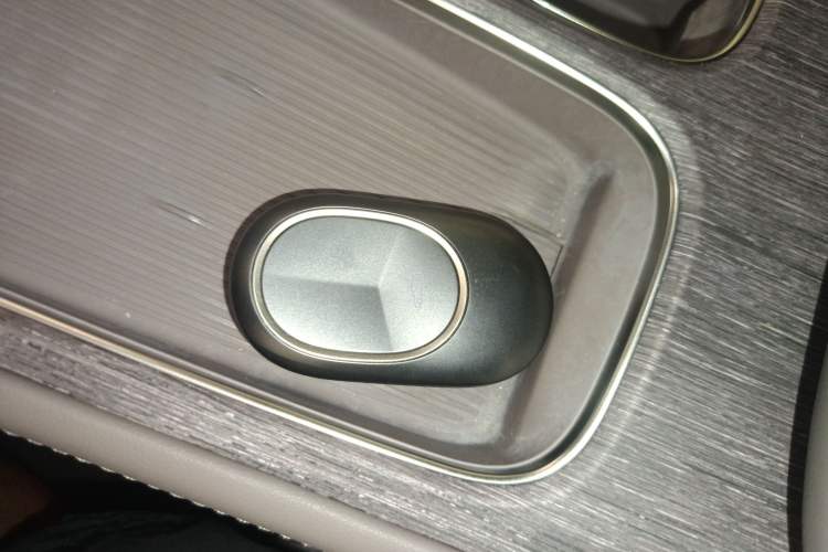 Used Nio ES7 2022 75 kWh Interior 1