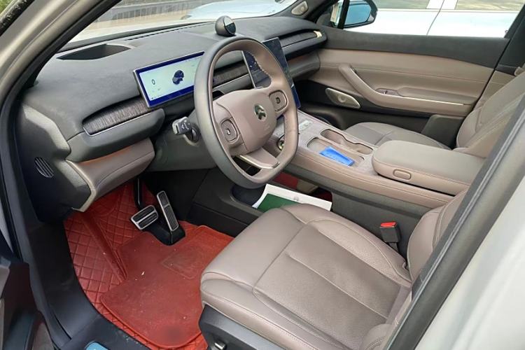 Used Nio ES7 2022 75 kWh Interior 2
