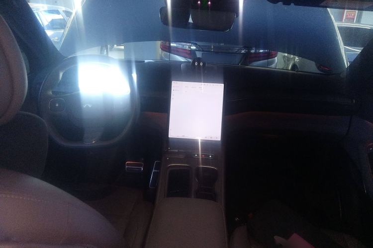Used Nio ES7 2022 75 kWh Interior 2