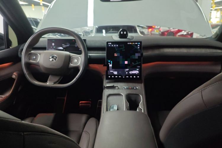 Used Nio ES7 2022 75 kWh Interior 2