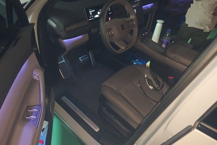 Used Nio ES7 2022 75 kWh Interior 3