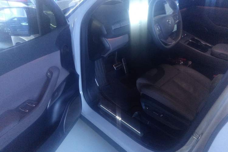 Used Nio ES7 2022 75 kWh Interior 3
