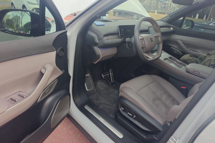 Used Nio ES7 2022 75 kWh Interior 3