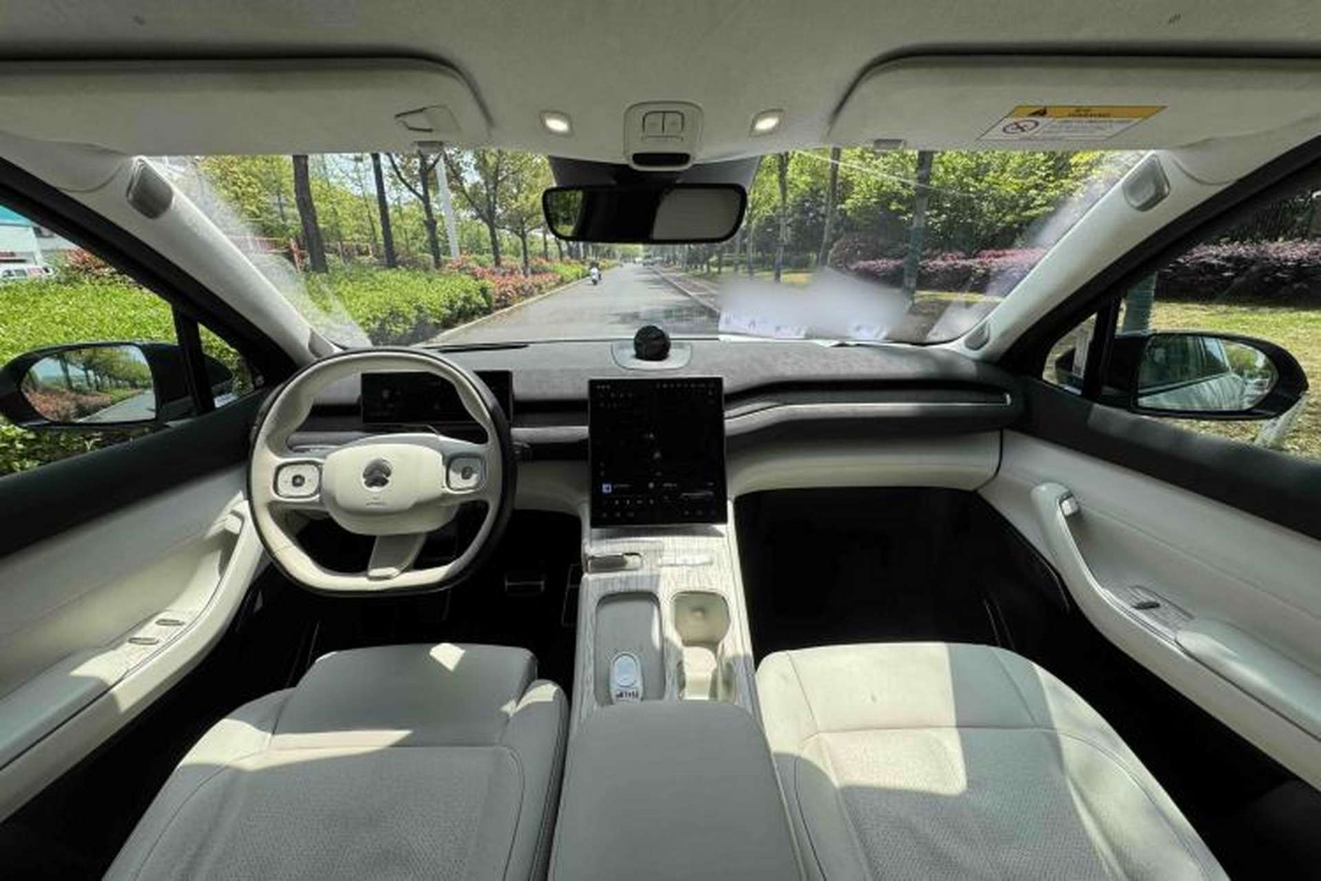 Used Nio ES7 2022 75 kWh Interior 4