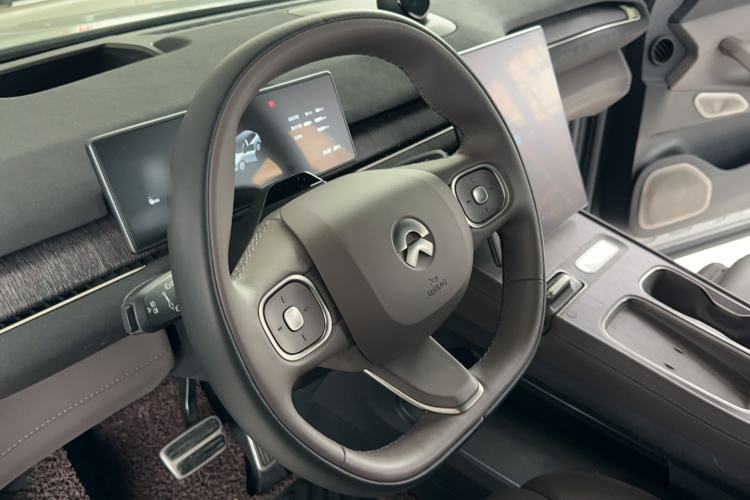 Used Nio ES7 2022 75 kWh Interior 5
