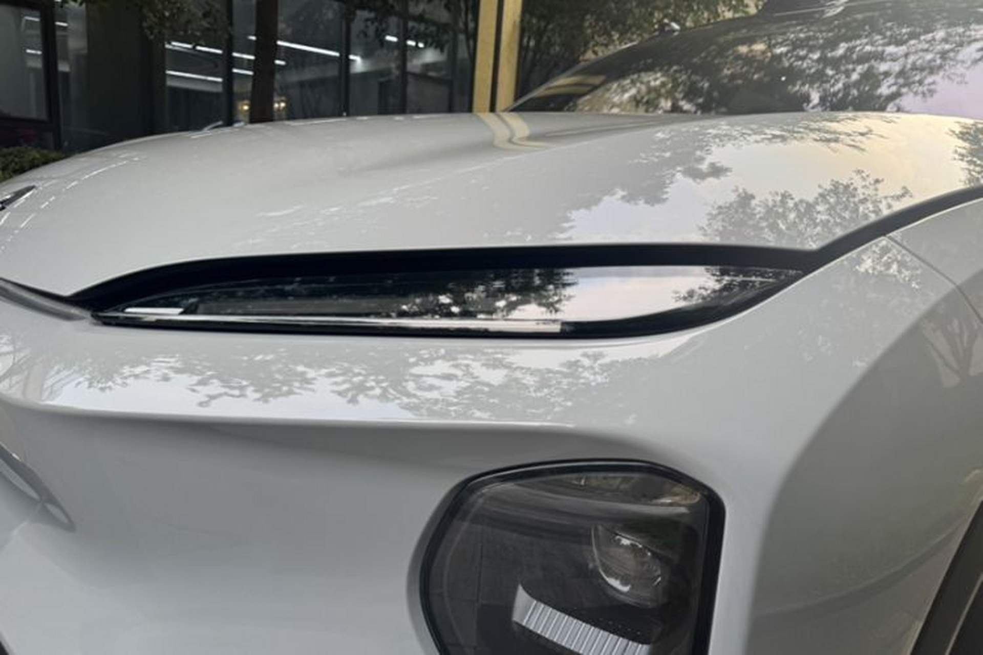 Used Nio ES7 2022 75 kWh Left Front Headlight