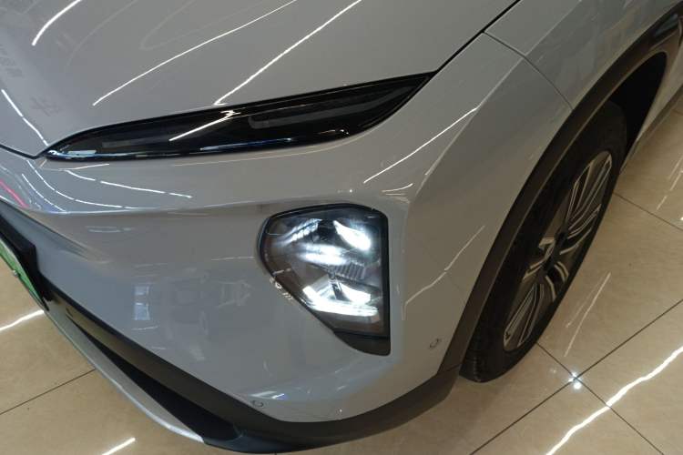 Used Nio ES7 2022 75 kWh Left Front Headlight