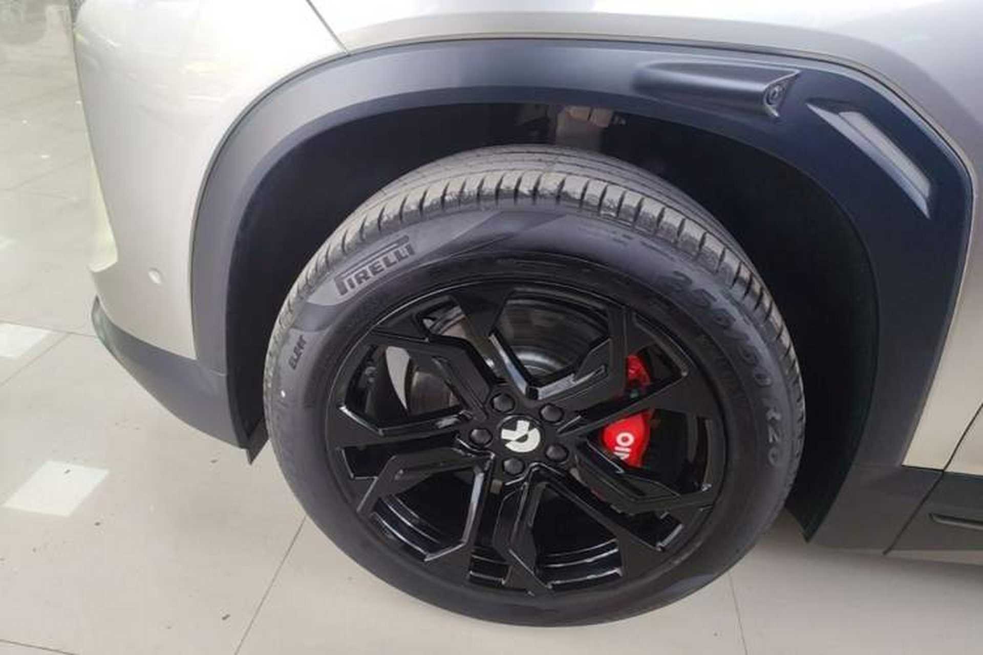 Used Nio ES7 2022 75 kWh Left Front Wheel Hub