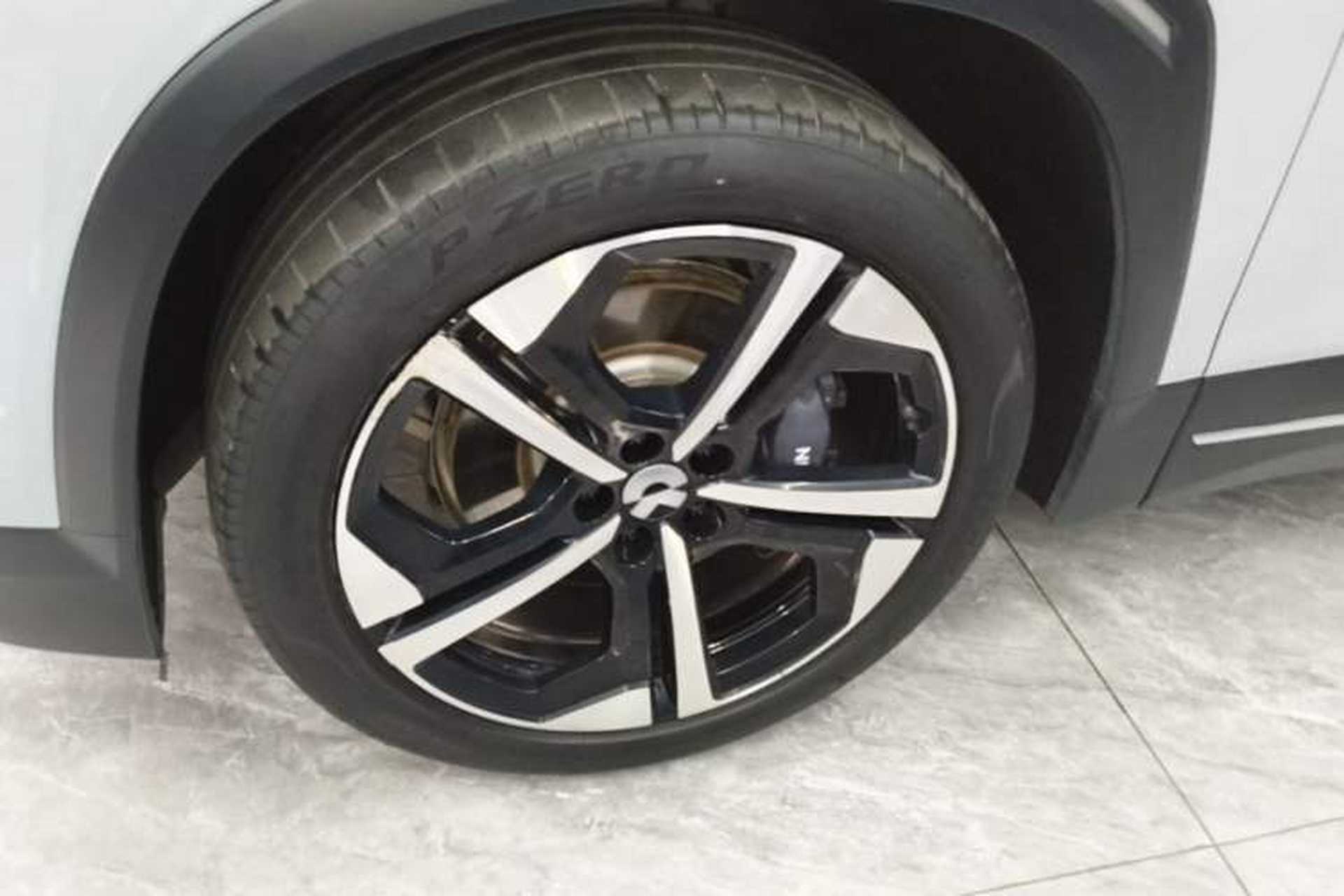 Used Nio ES7 2022 75 kWh Left Front Wheel Hub
