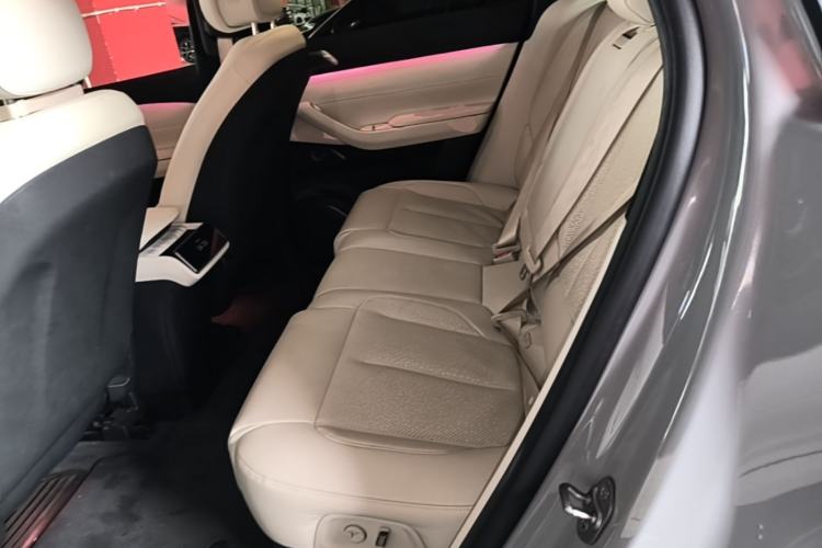 Used Nio ES7 2022 75 kWh Left Rear Seat