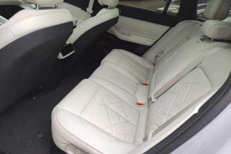 Used Nio ES7 2022 100kWh First Edition Left Rear Seat