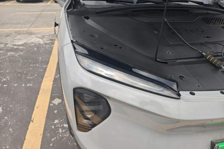 Used Nio ES7 2022 100kWh First Edition Right Front Headlight