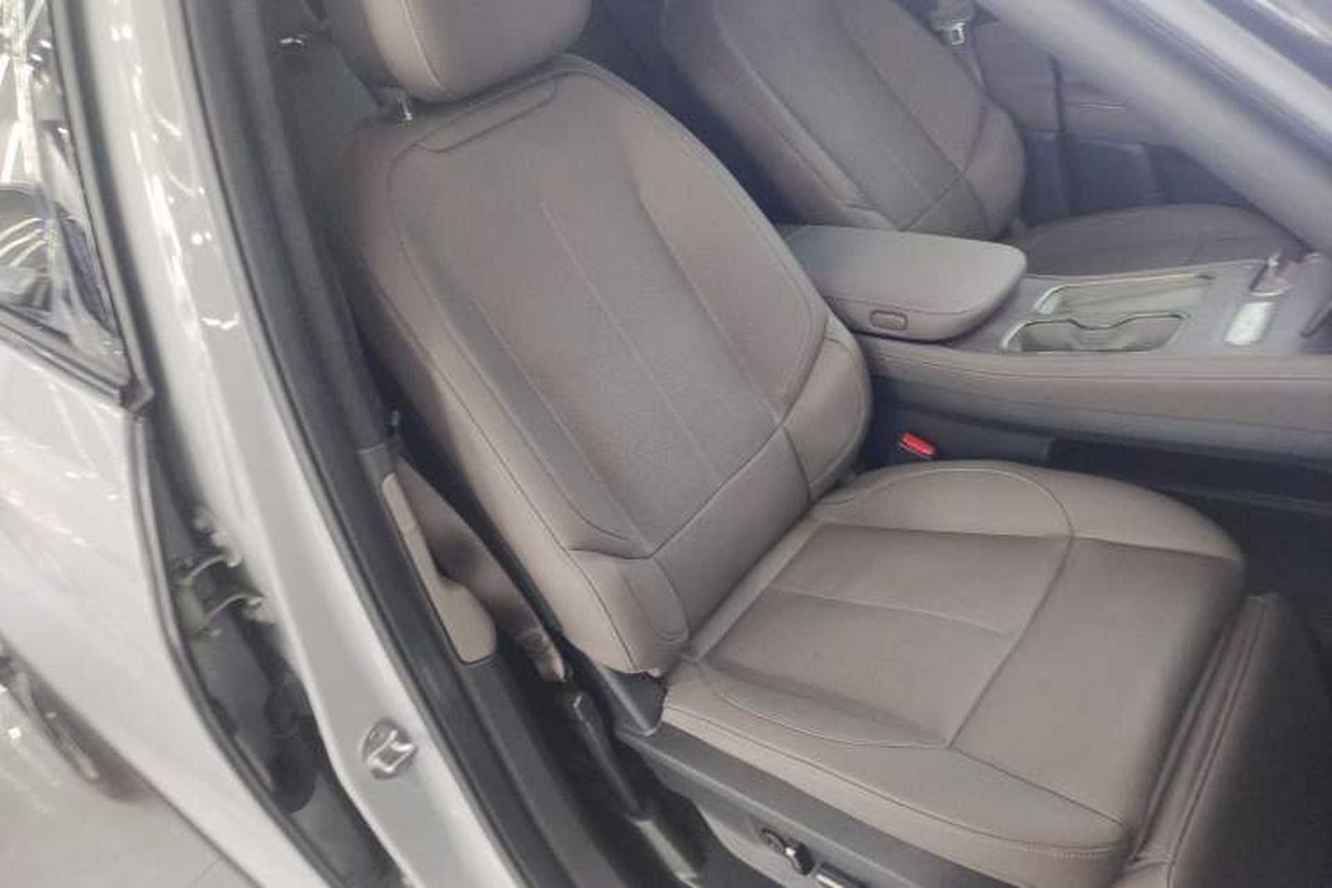 Used Nio ES7 2022 100 kWh Right Front Seat