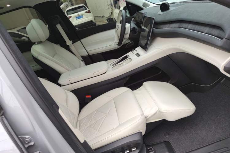 Used Nio ES7 2022 100kWh First Edition Right Front Seat