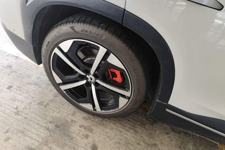 Used Nio ES7 2022 75 kWh Right Rear Wheel Hub