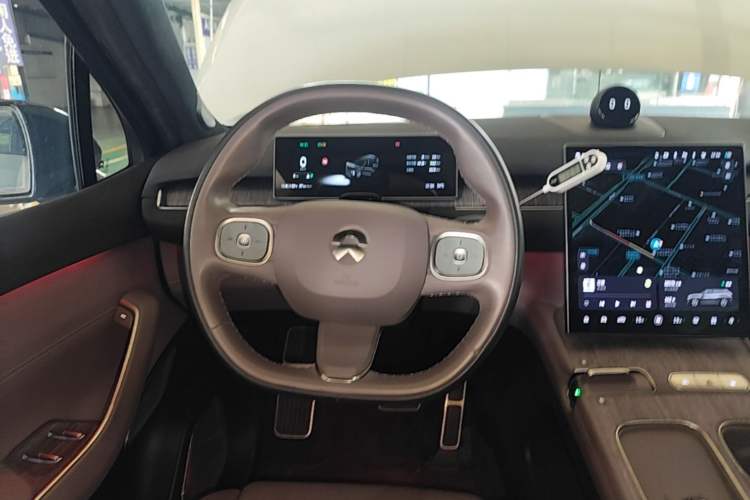 Used Nio ES7 2022 75 kWh Steering Wheel