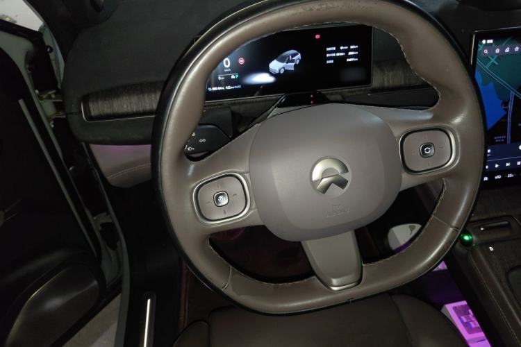 Used Nio ES7 2022 75 kWh Steering Wheel