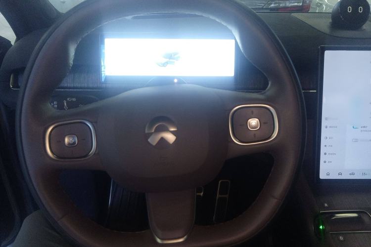 Used Nio ES7 2022 75 kWh Steering Wheel