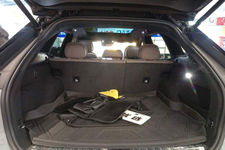 Used Nio ES7 2022 75 kWh Trunk