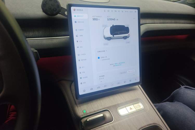 Used Nio ES7 2022 75 kWh Audio And AC Panel