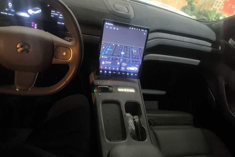Used Nio ES7 2022 75 kWh Audio And AC Panel