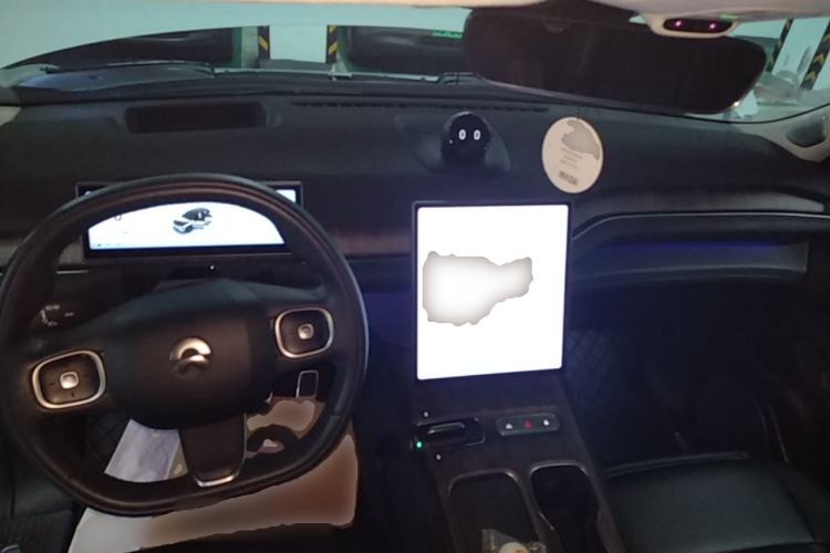 Used Nio ES7 2022 75 kWh Center Console