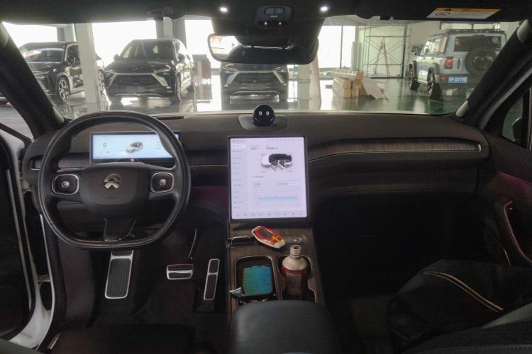Used Nio ES7 2022 100kWh First Edition Center Console