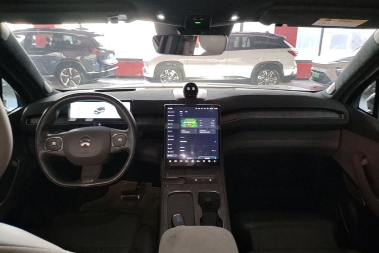 Used Nio ES7 2022 100kWh First Edition Center Console
