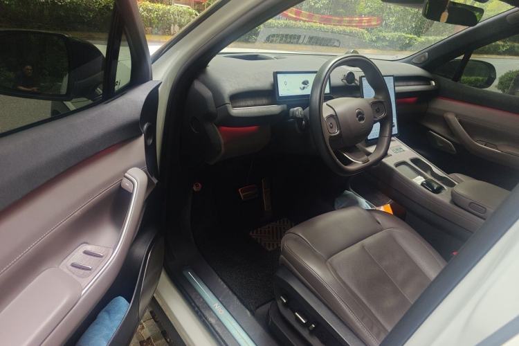 Used Nio ES7 2022 75 kWh Driver Seat