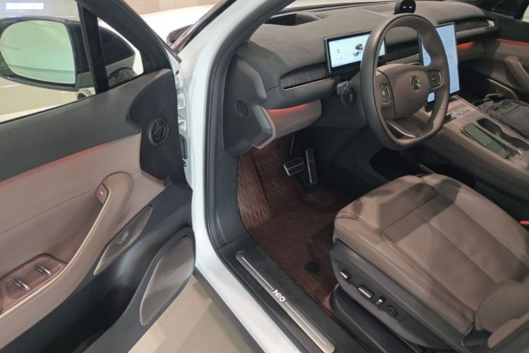 Used Nio ES7 2022 100 kWh Driver Seat