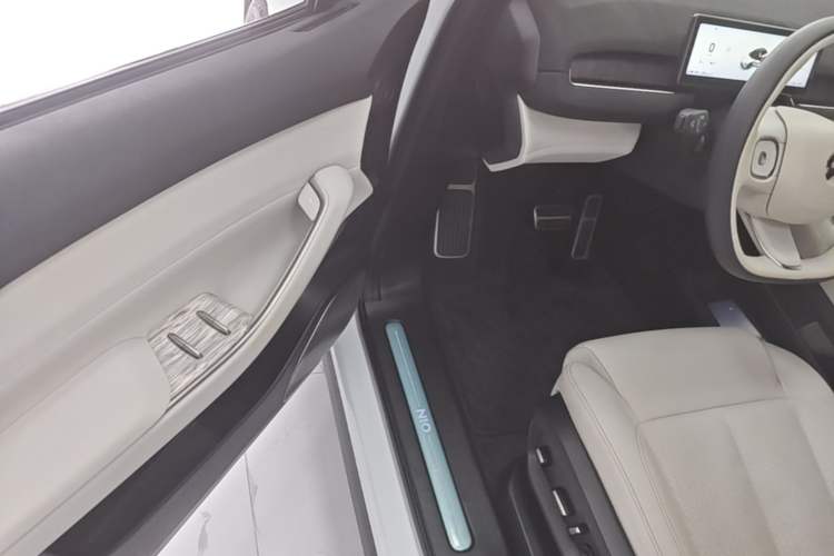 Used Nio ES7 2022 75 kWh Driver Seat