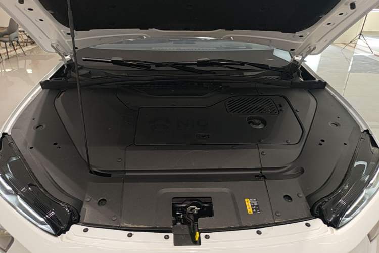 Used Nio ES7 2022 100 kWh Engine Bay