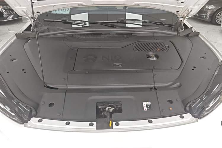 Used Nio ES7 2022 75 kWh Engine Bay