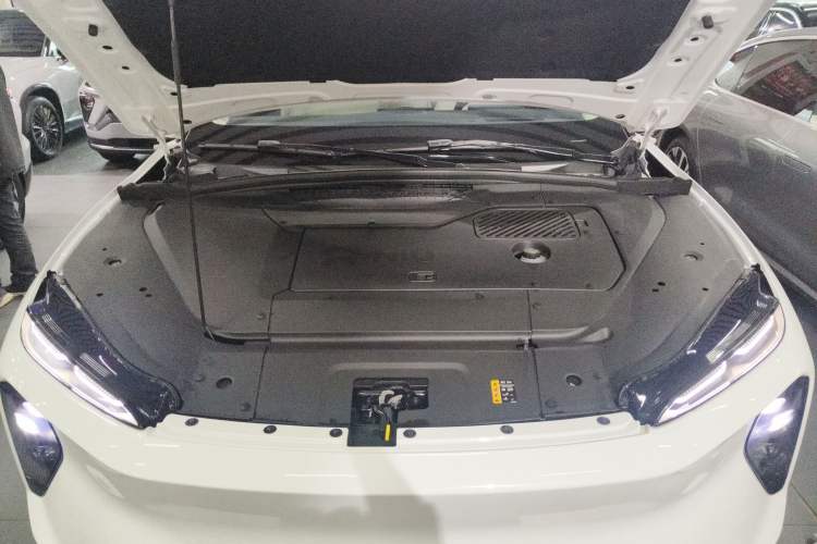 Used Nio ES7 2022 100 kWh Engine Bay