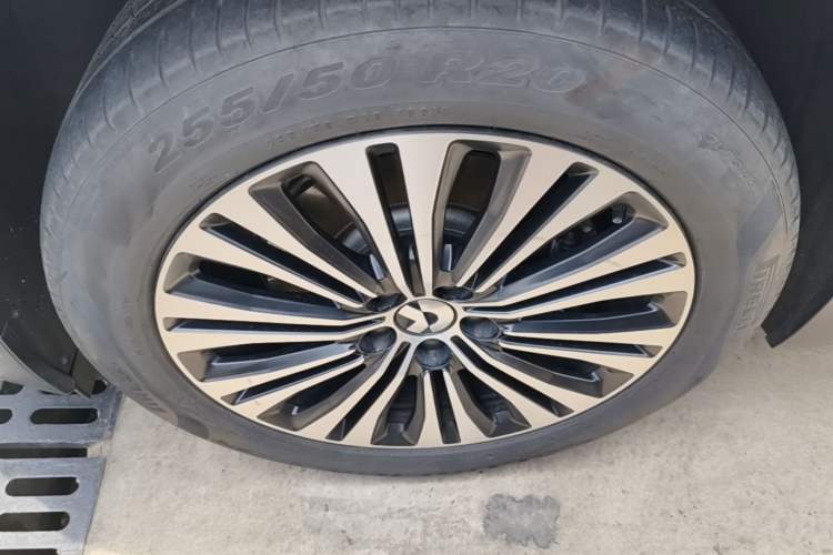 Used Nio ES7 2022 75 kWh Exterior 4